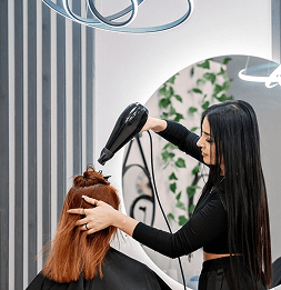 Hairstyling (B) Makeup